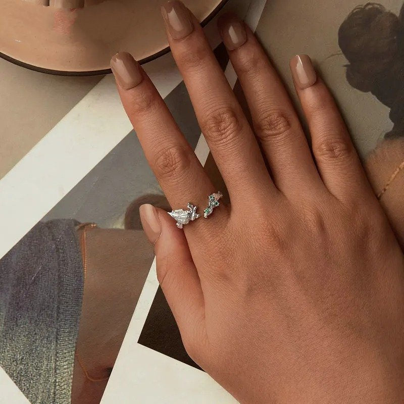 Muschel Offener Ring mit grünen Zirkonia besetzt Ocean Serie Verstellbare Ringe