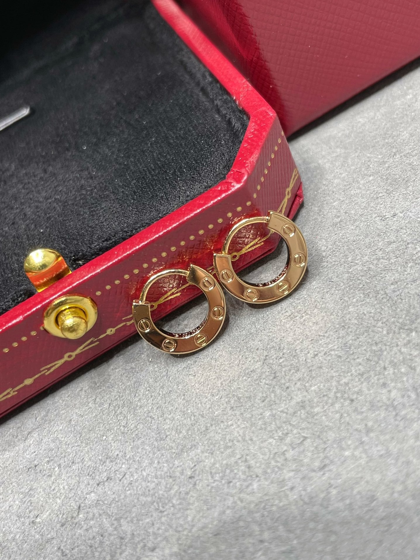 [Renovia Jewelry]LOVE MINI EARRINGS
