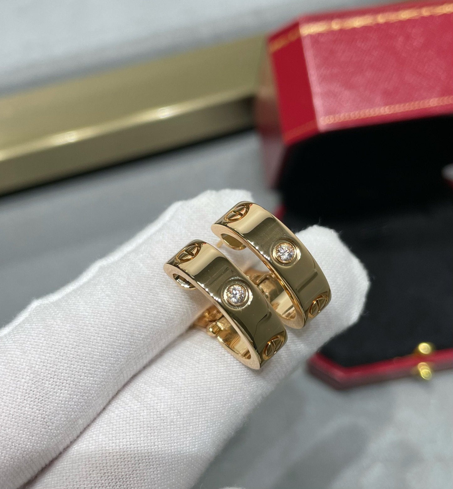 [Renovia Jewelry]LOVE 5.5MM 1 DIAMOND EARRINGS