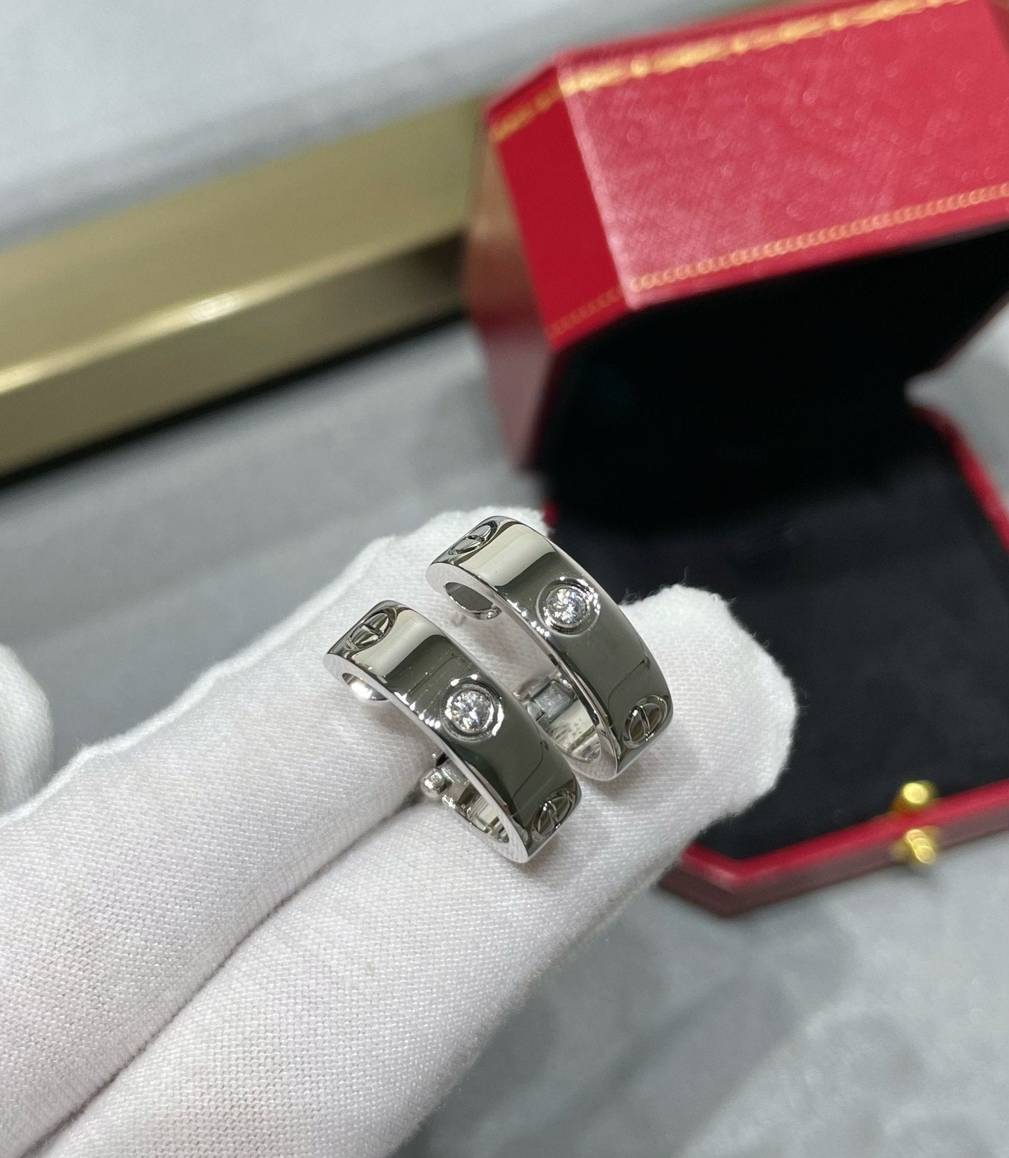 [Renovia Jewelry]LOVE 5.5MM 1 DIAMOND EARRINGS