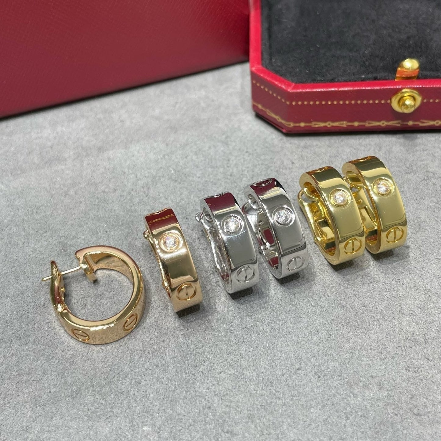 [Renovia Jewelry]LOVE 5.5MM 1 DIAMOND EARRINGS
