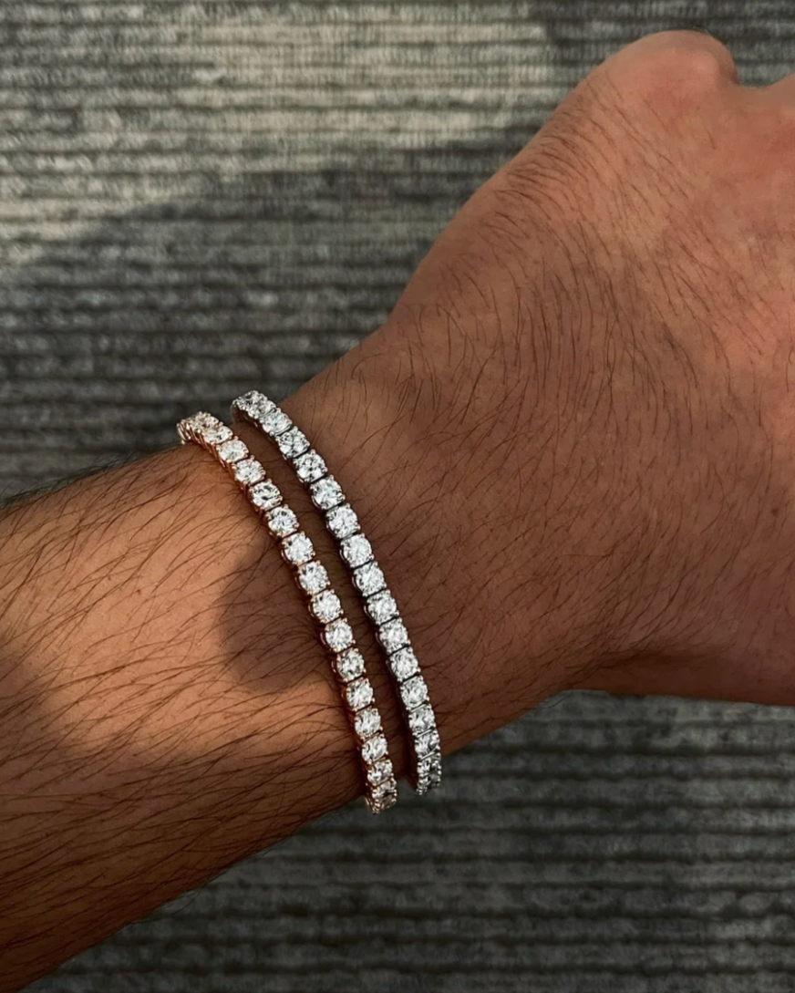 [Renovia Jewelry]  CLASSIC BASEBALL BRACELAT, 52 DIAMOND